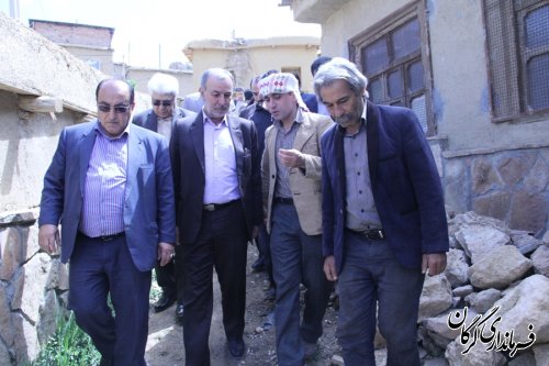 بازدید دکتر حسینی به همراه مسئولین استان و شهرستان از روستاهای شاهکوه و چهارباغ