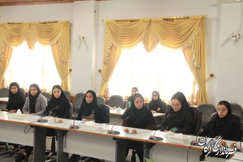  آموزشی توانمند سازی زنان برای کارآفرینی از طریق ارتباطات و فناوری اطلاعات در فرمانداری برگزار شد 