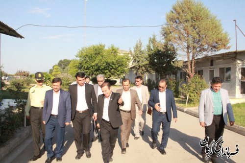 بازدید فرماندار به همراه اعضای جلسه تنظیم بازار شهرستان از کشتارگاه طیور در گرگان