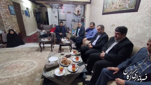 فرماندار شهرستان گرگان با خانواده شهید ورزشکار دیدار کرد
