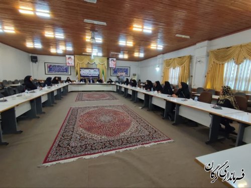 زنان بیدار با قدرت معنوی  و دانش خود می توانند خانواده و جامعه را به بالندگی برسانند