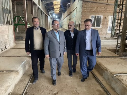 فرماندار گرگان از کارخانه آجر نصر آباد بازدید کرد